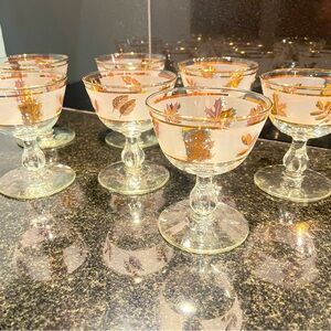 Set of 7 Gold Leaf Vintage Libbey Cocktail glasses